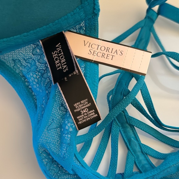 Victoria’s Secret NWT Very Sexy Push-up Bra - Picture 6 of 7